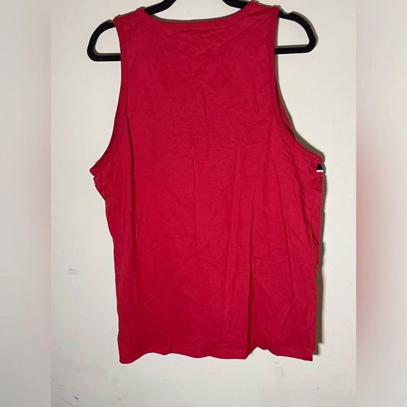 Sz L men Guess sleeveless tank top NWT red with guess design - Picture 6 of 7
